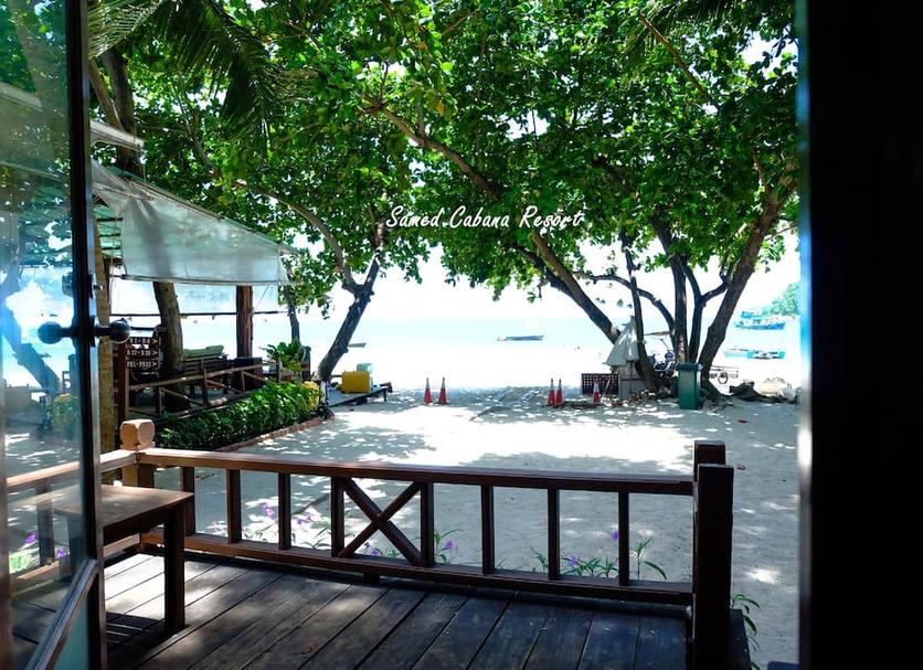 Pemandangan luar Foto