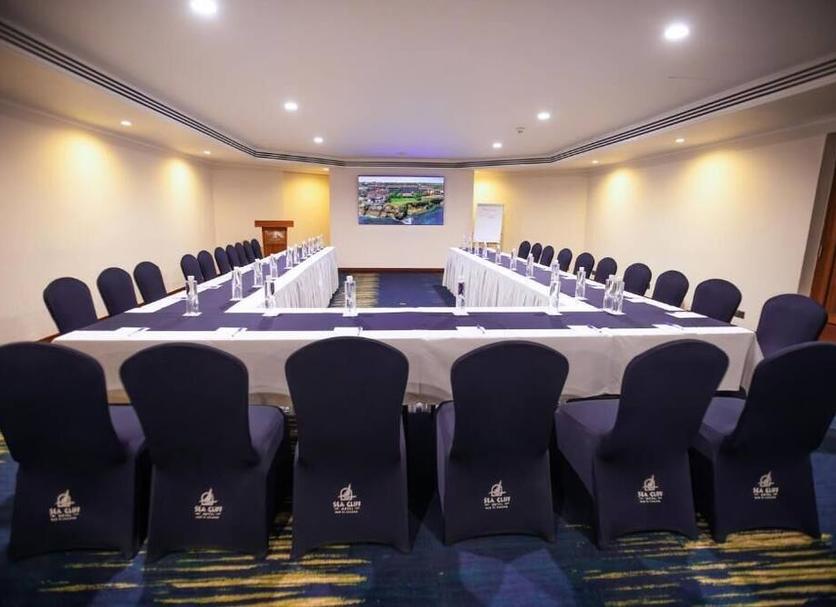 Ruang konferensi Foto