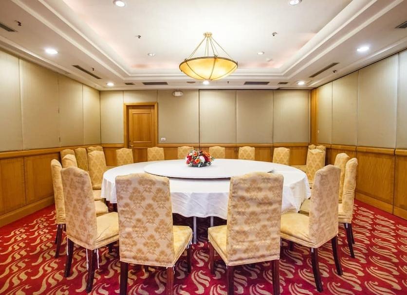 Ruang konferensi Foto