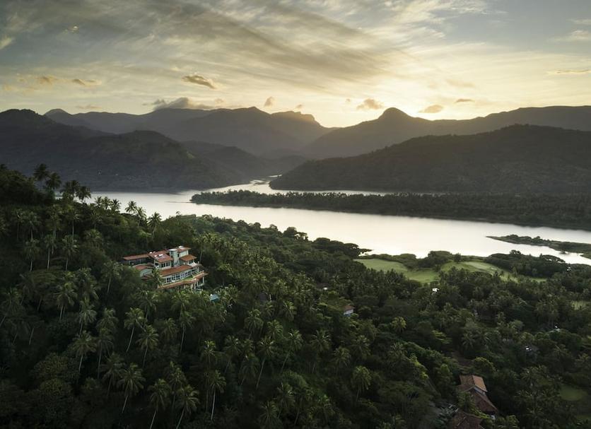 Pemandangan luar Foto