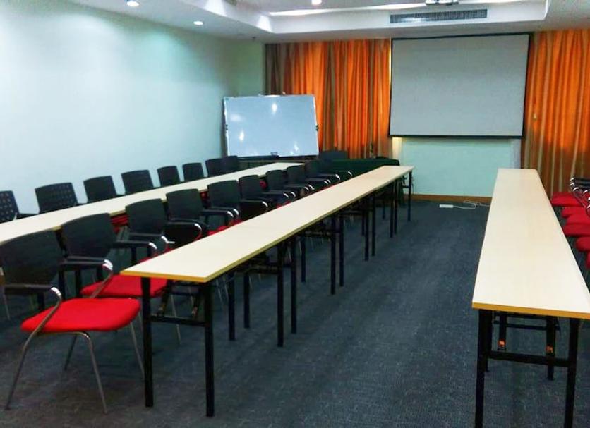 Ruang konferensi Foto