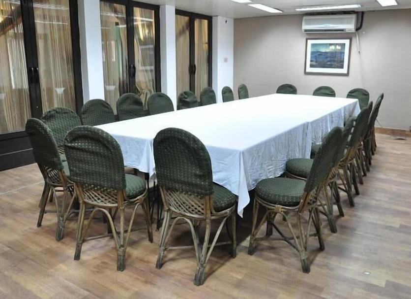 Ruang konferensi Foto