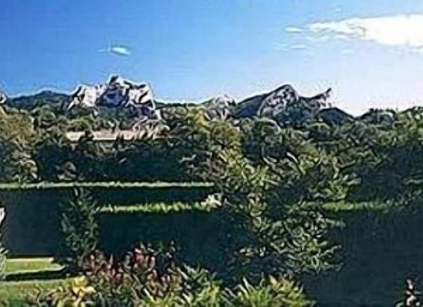Pemandangan luar Foto