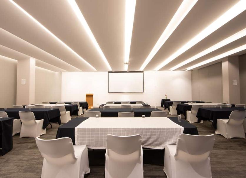 Ruang konferensi Foto