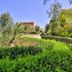 Pemandangan luar
