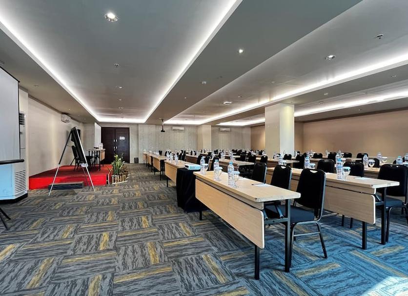 Ruang konferensi Foto