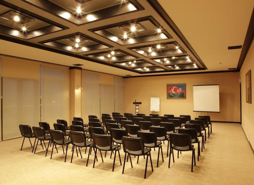 Ruang konferensi Foto