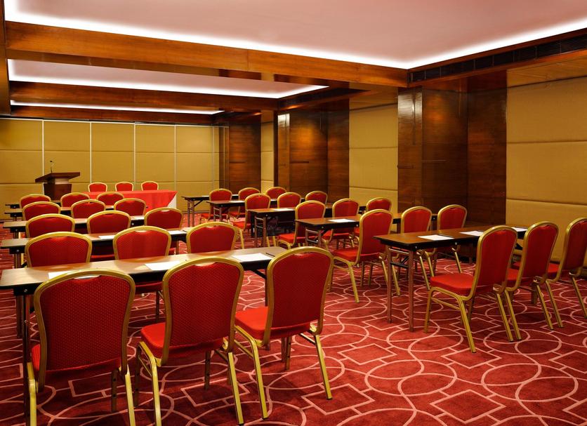 Ruang konferensi Foto