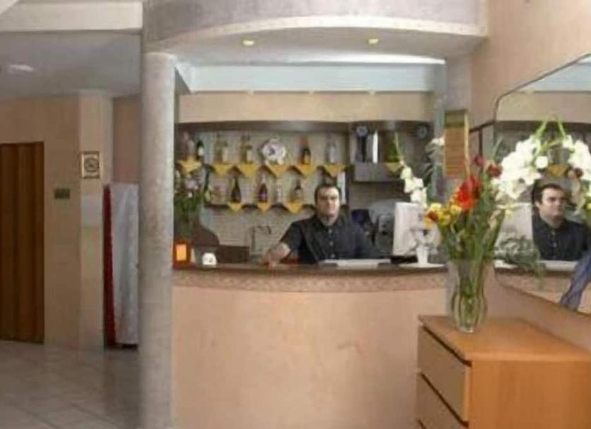 Resepsionis Foto