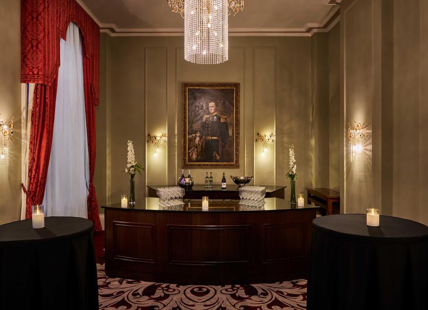 Ruang konferensi Foto
