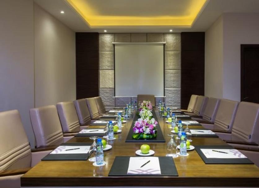 Ruang konferensi Foto