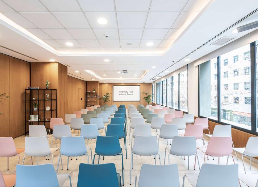 Ruang konferensi Foto