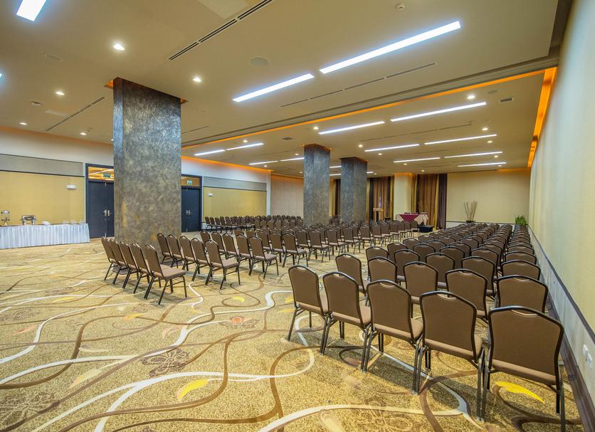 Ruang konferensi Foto