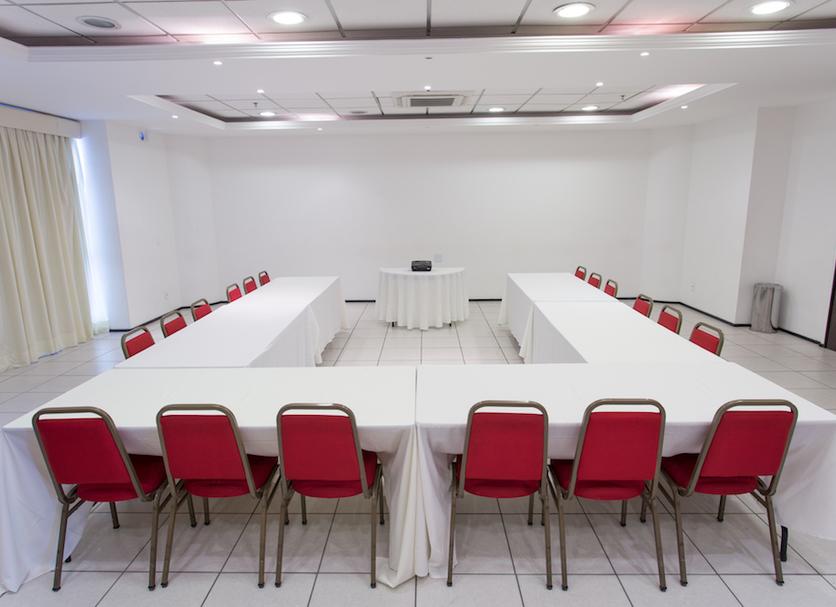 Ruang konferensi Foto