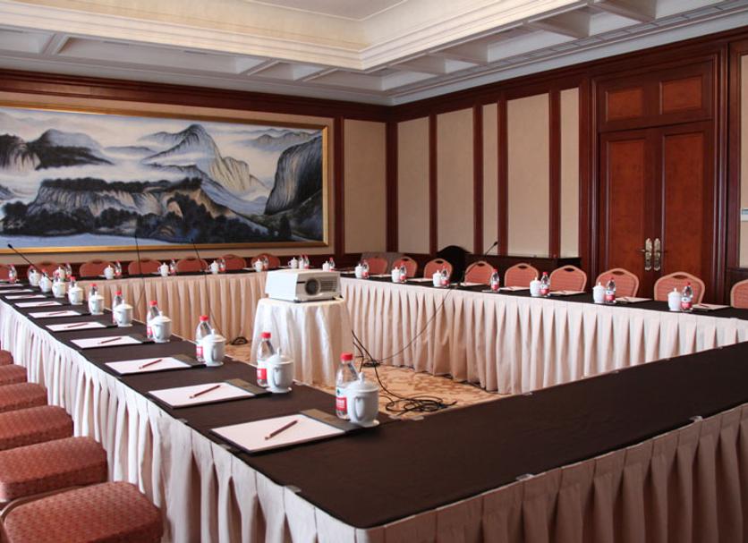 Ruang konferensi Foto