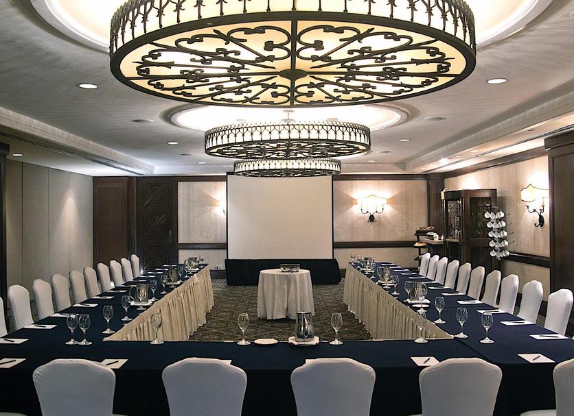 Ruang konferensi Foto