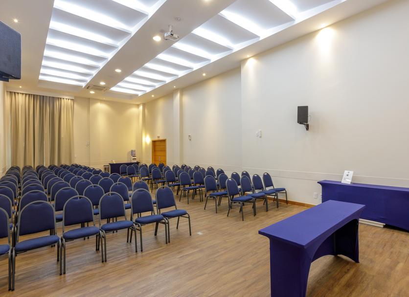 Ruang konferensi Foto
