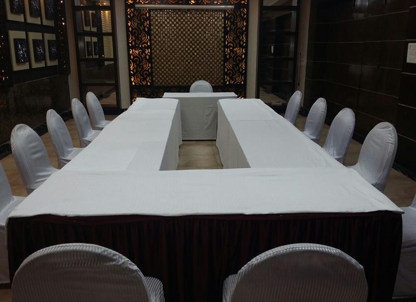 Ruang konferensi Foto