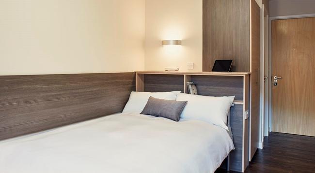 Wilmslow Park - Manchester - Bedroom