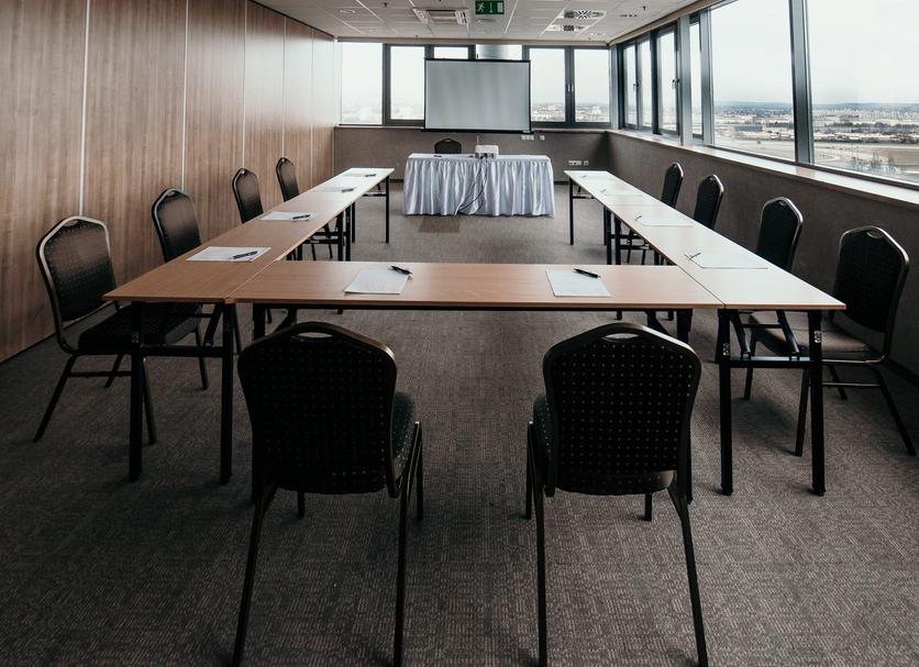 Ruang konferensi Foto