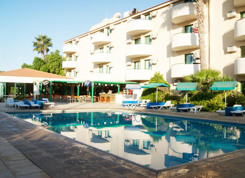 Kolam Foto