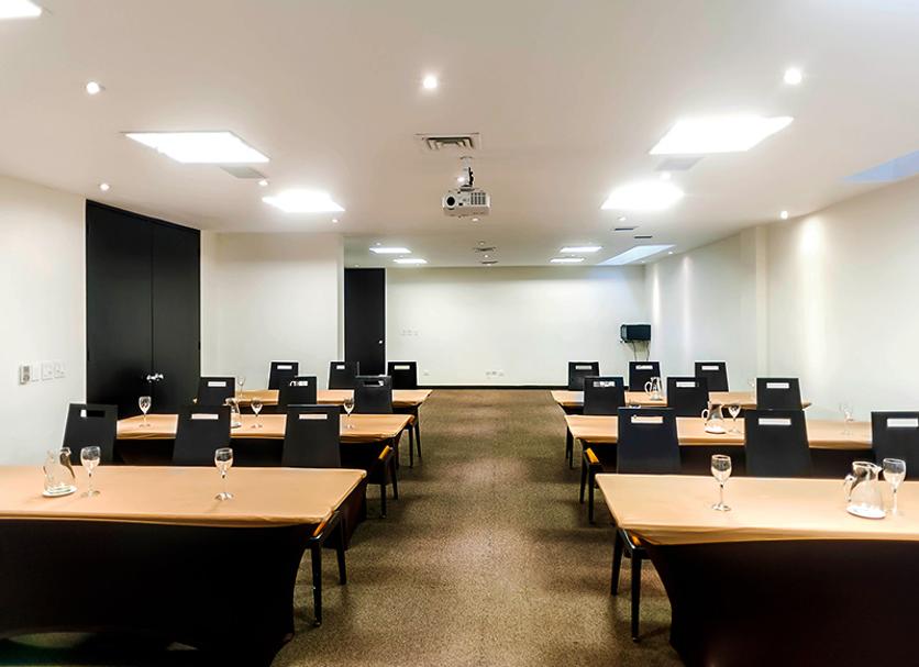 Ruang konferensi Foto