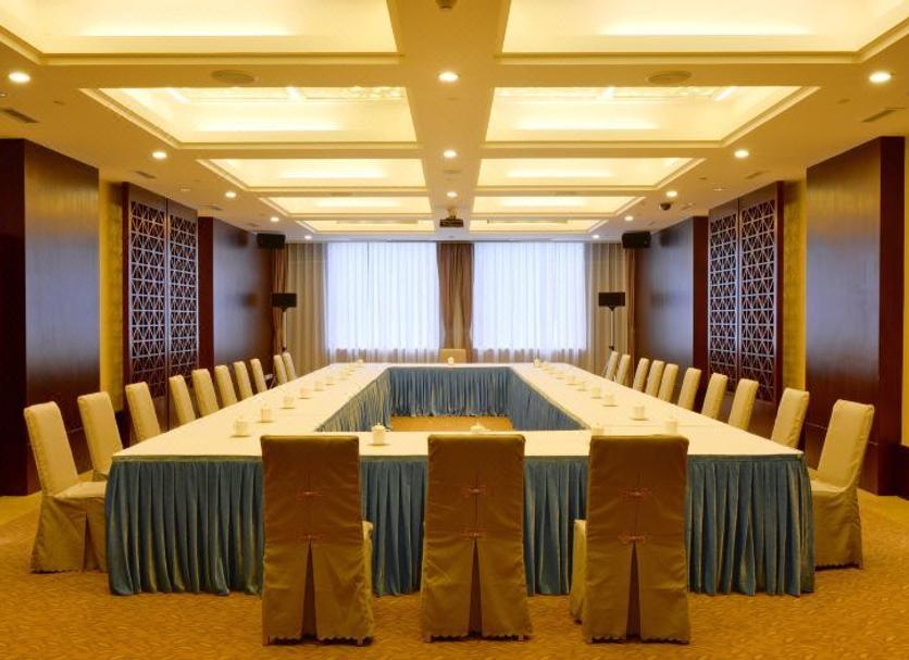 Ruang konferensi Foto