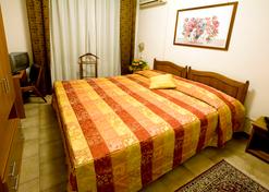 Hotel Stazione Reale - Turin - Bedroom