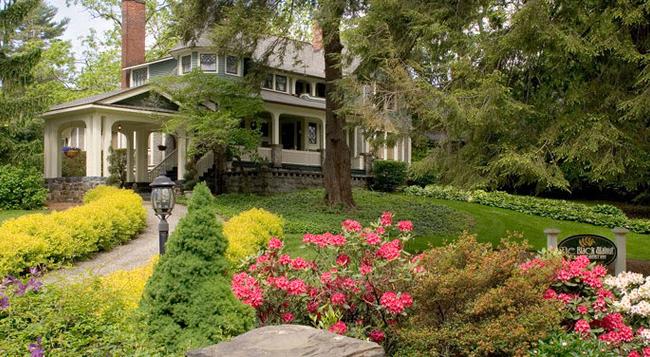 The Black Walnut B & B Inn - Asheville - Building