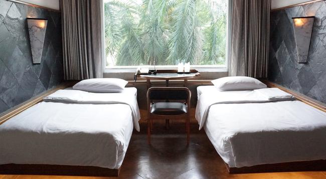 The Babylon Bangkok Bed & Breakfast - Bangkok - Bedroom