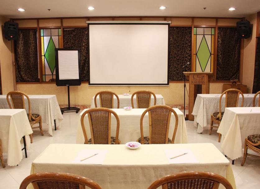 Ruang konferensi Foto