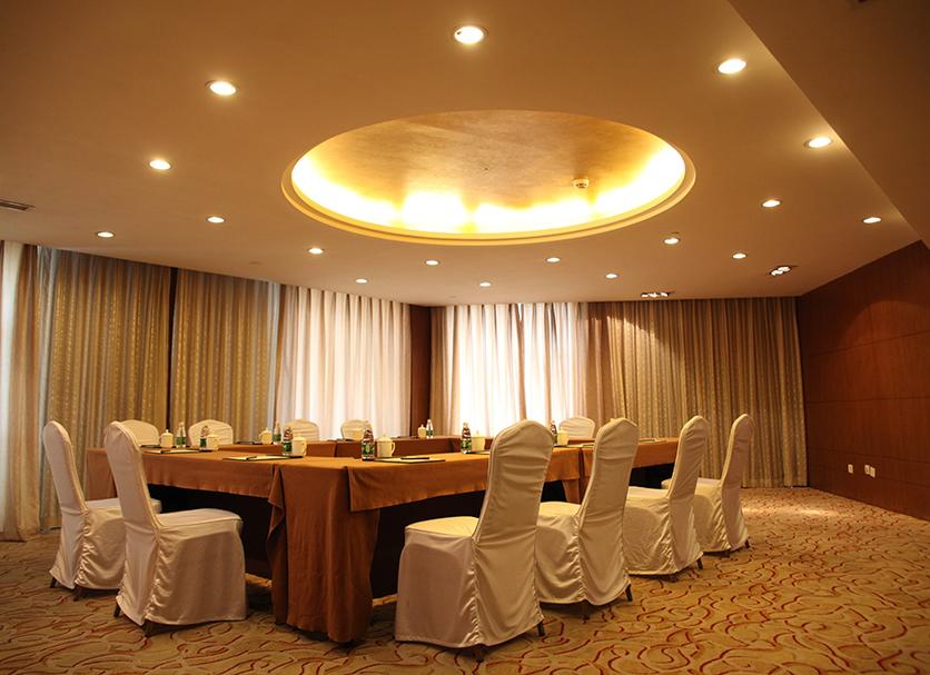 Ruang konferensi Foto