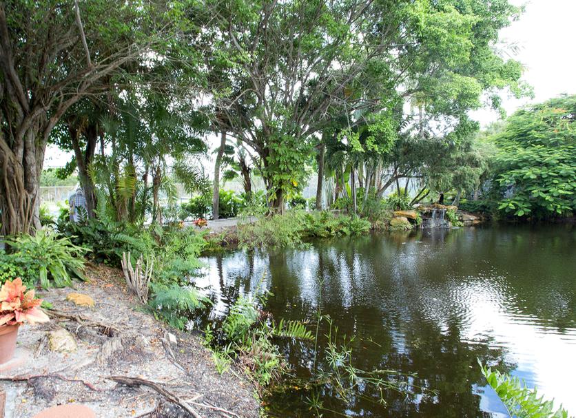 Pemandangan luar Foto