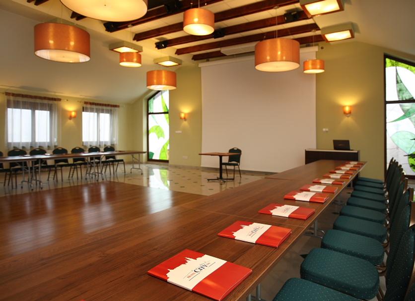 Ruang konferensi Foto